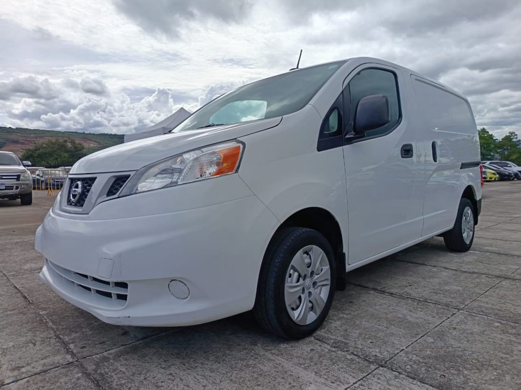 8fdd1f5b-b63e-4921-827a-d55335f2a01c