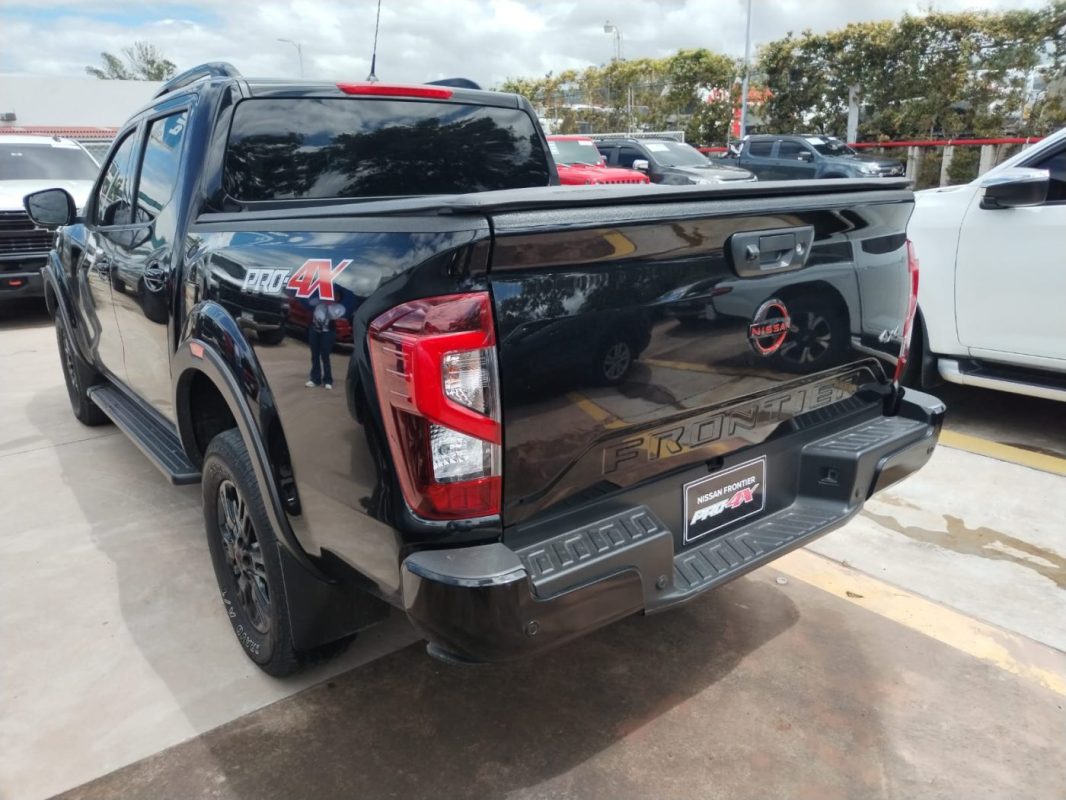 056c4dff-dd81-4708-a1d7-0e4c821fa4ee