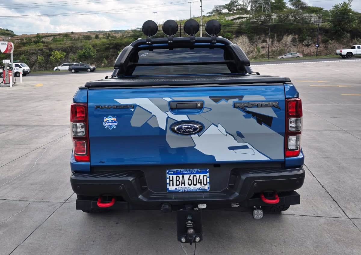 51b74fb0-b3f5-4908-83c4-d25291fdd6ce