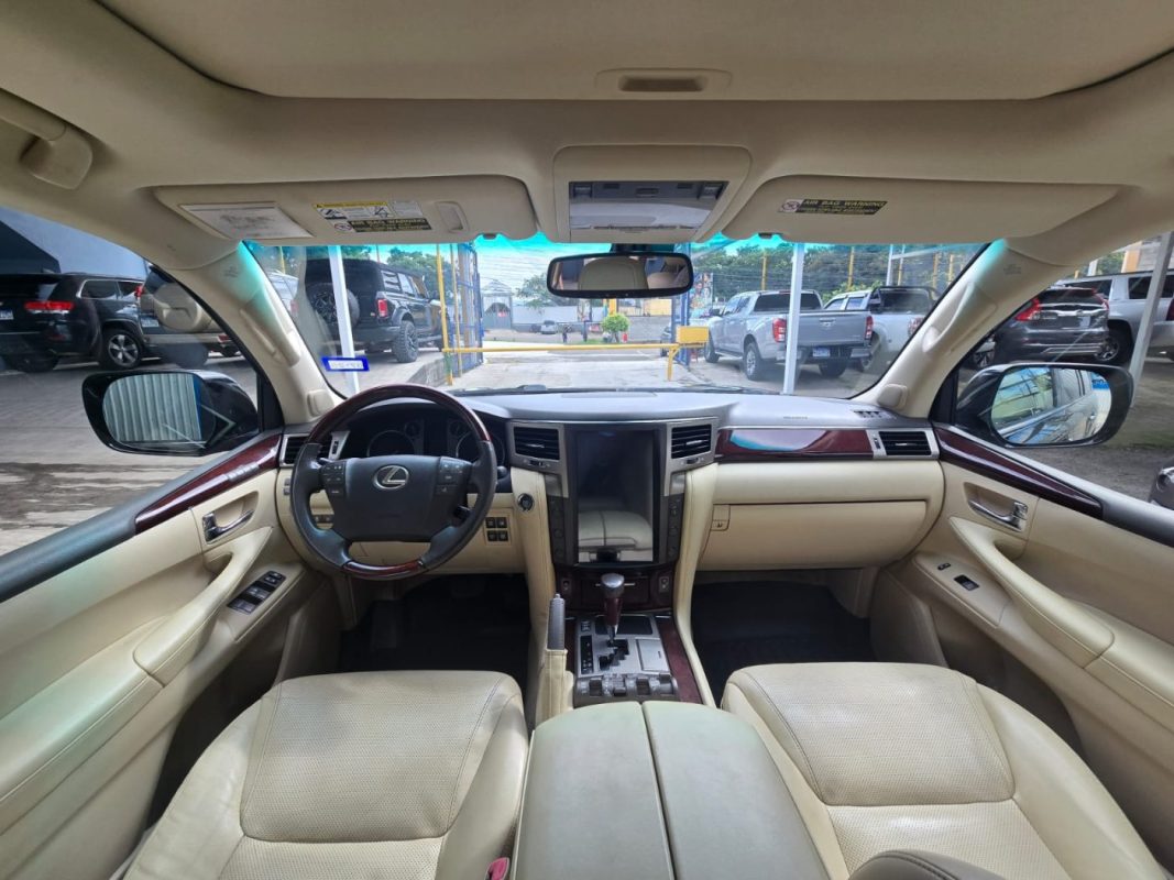 8f5043a0-40f4-4ad5-88bd-6f7e6f227b55