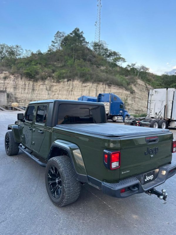 9a744ffd-f07c-48cb-9426-1d256580f688