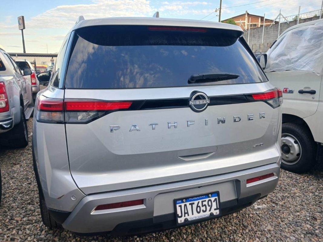 WhatsApp Image 2025-10-14 at 10.03.19 AM (3)