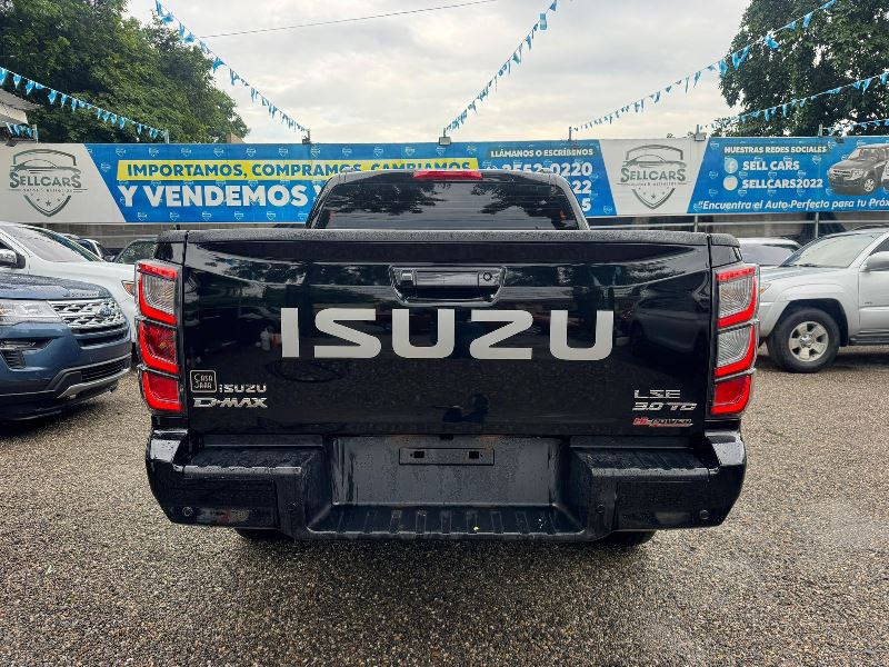 WhatsApp Image 2025-10-15 at 7.50.47 PM (2)