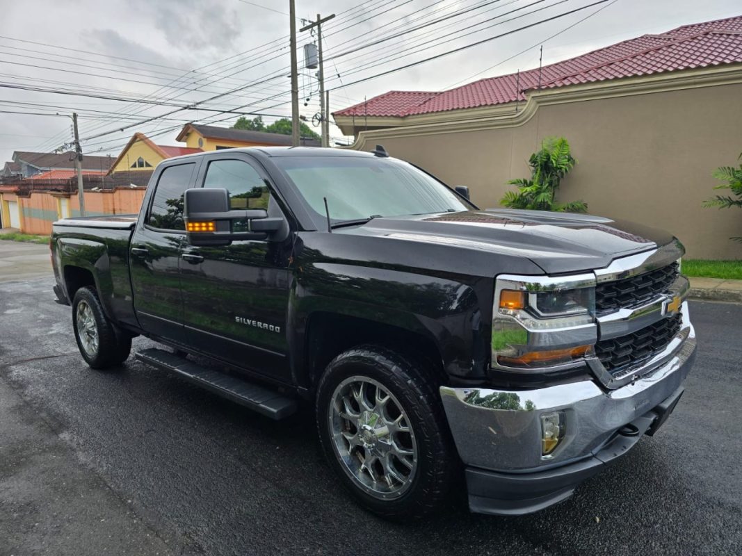 WhatsApp Image 2025-10-23 at 1.43.49 PM (1)