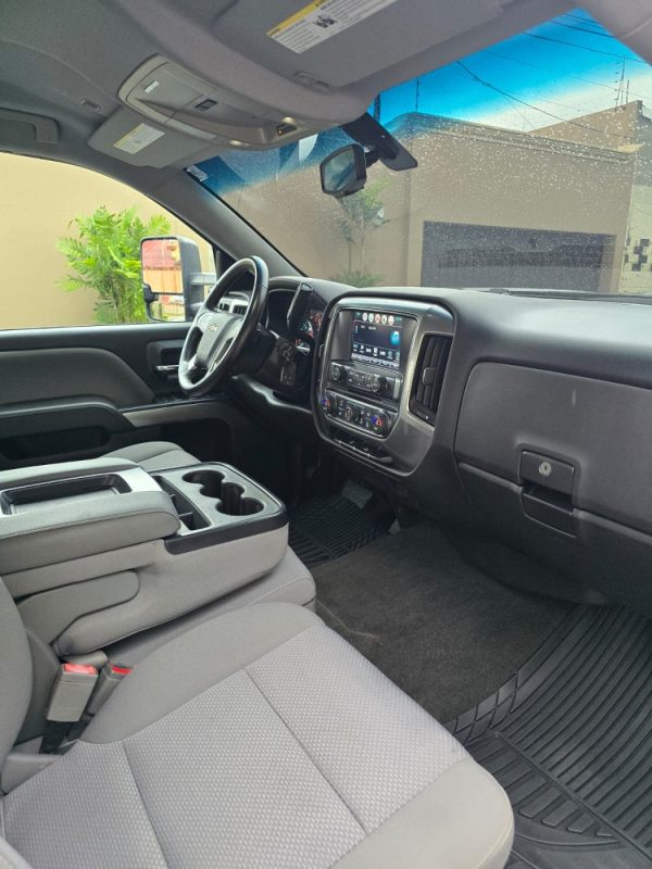 WhatsApp Image 2025-10-23 at 1.43.52 PM