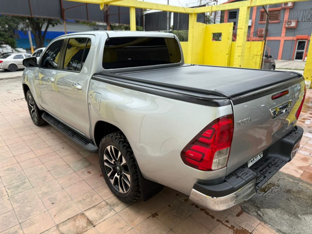 WhatsApp Image 2025-10-25 at 12.11.39 PM