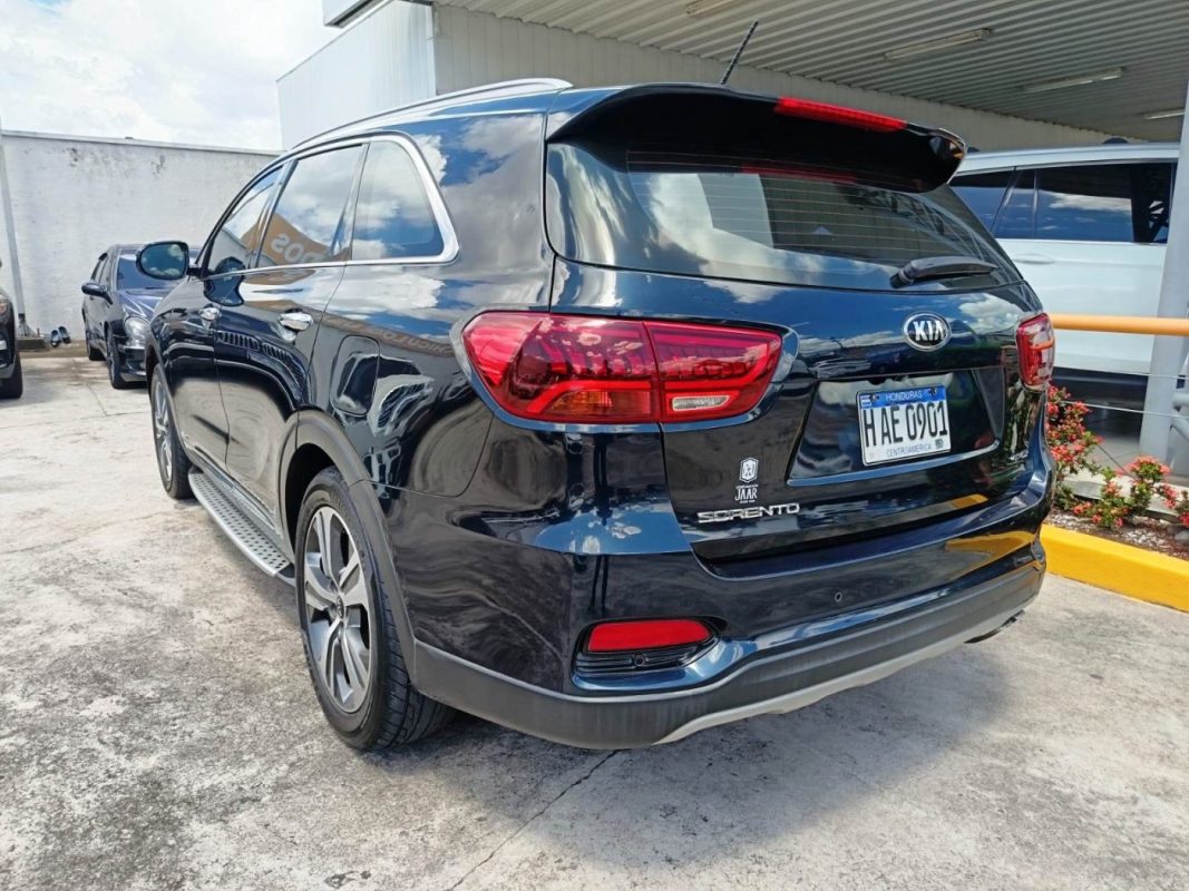 b5166efb-bb3d-4fdd-ad39-ec0e1578c66e