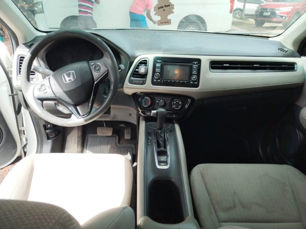 d8a7c594-933a-4fbe-8bc6-3927a794286d