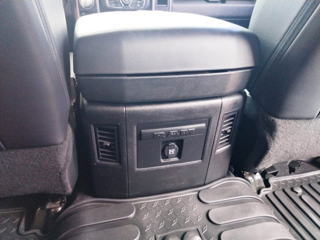 e286a161-c9d2-45aa-bcd6-42cc59a328ad