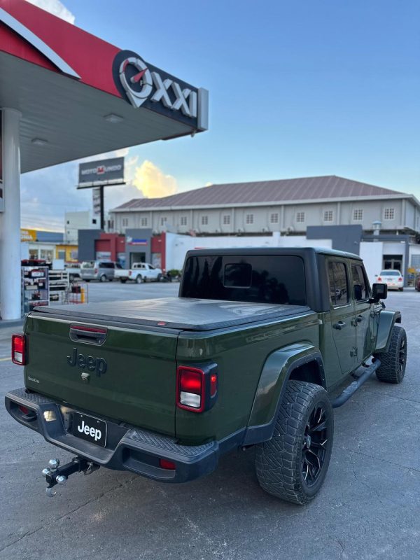 e2b85966-02d4-4765-a1c9-4961d85eaec8