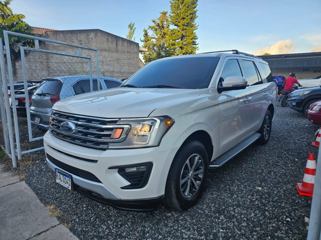 eee18a97-0a3b-41c6-99fb-bcb8661b6e9c