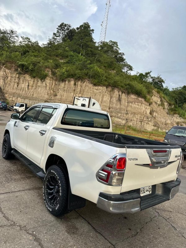 f5f5121d-8a0a-44d4-bdff-2ed041e51289