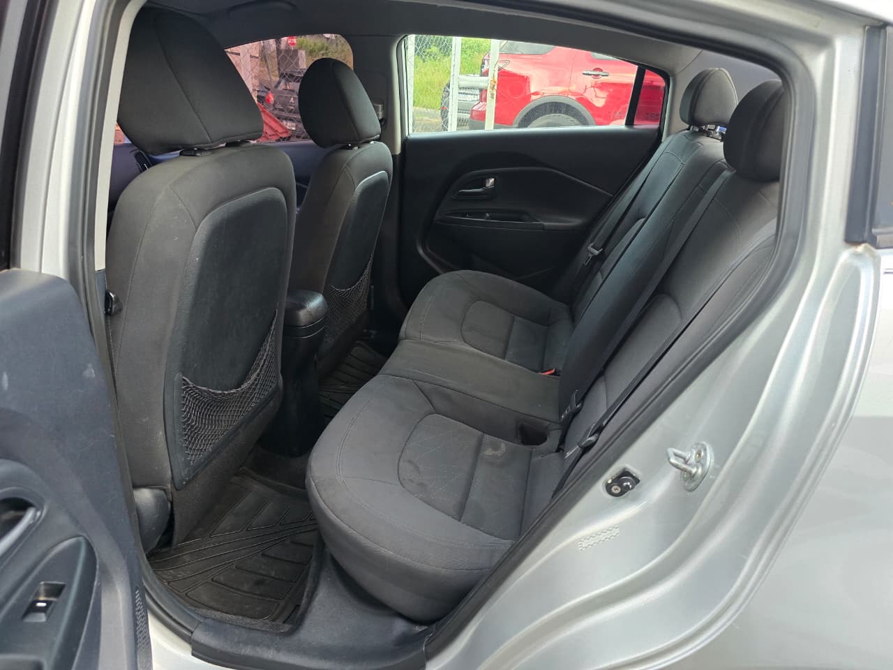 04299333-923f-4055-8395-4ed85bb6f3fc