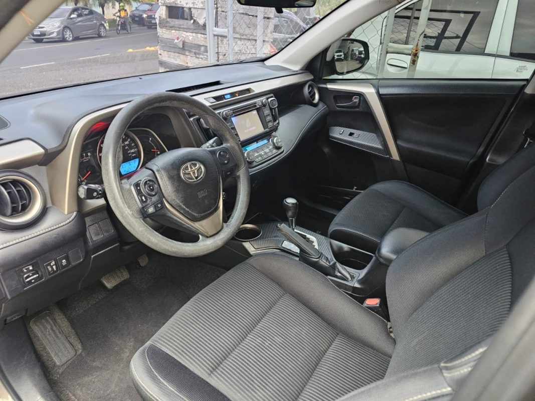 06fc085c-ff59-49a2-b5b8-53fb29896381