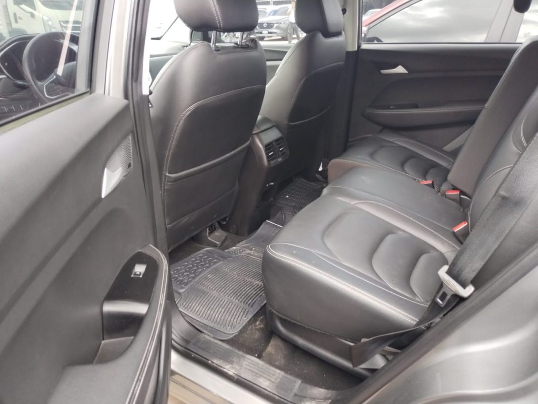 178c1586-afc6-49db-88d9-fbf1c985eee8