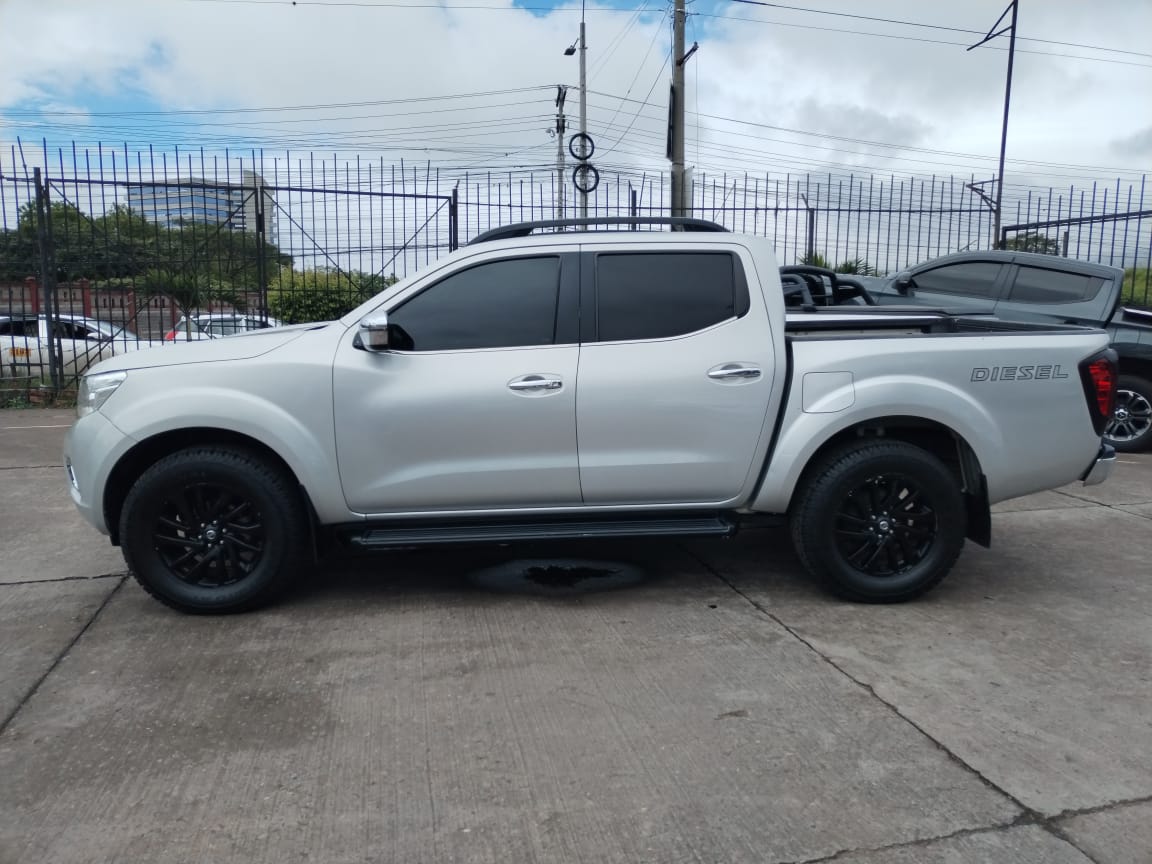 28d915d9-d662-4c70-bf1c-79f84f1d754f