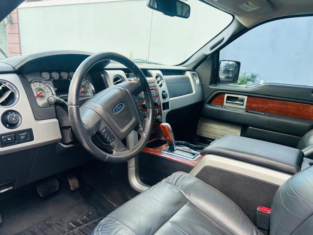 2d375a38-2be8-40bf-8433-2cc80b79f4e3