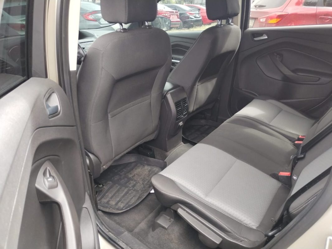 5c166734-f1d6-47b0-ae6d-243acaed0c7f