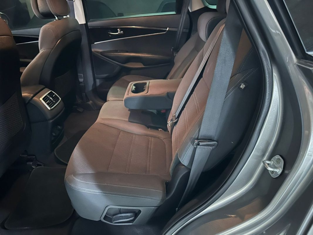 5e65b955-1b04-4fef-84a6-3ddda0409b75