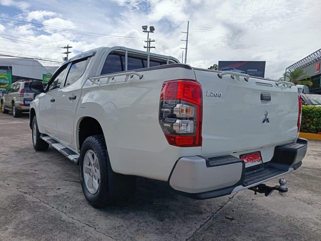 8f51388b-b06d-43a1-bdc0-59dc3ebe07d9