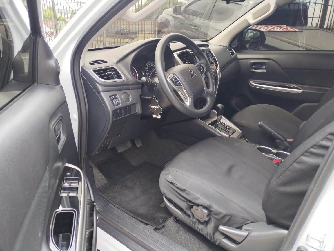 c857983b-df0e-48e9-9045-ea9c9d1434a9