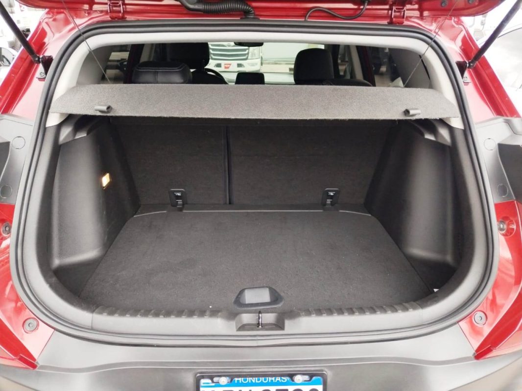 e3323208-e512-49d9-a3c3-49c09c53b1c7