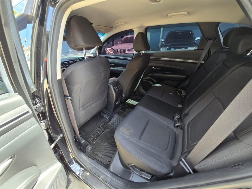 e5c5d621-baac-44aa-9fc7-5ac2b4d59994