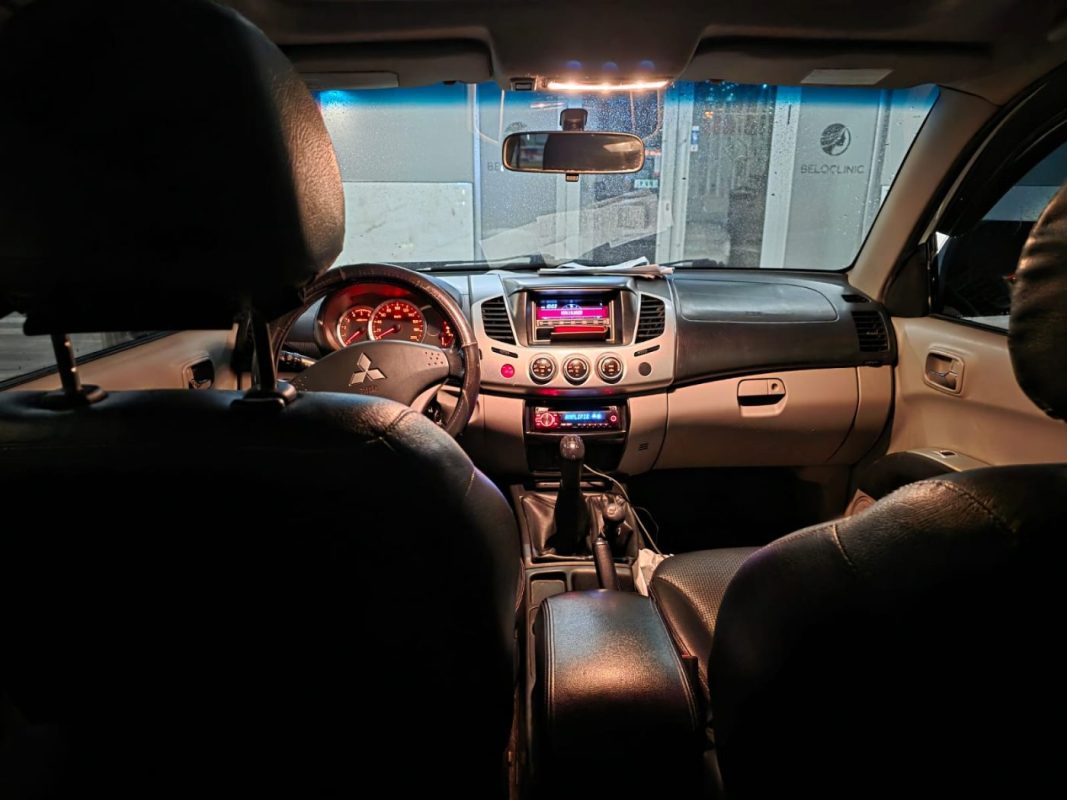 f0a8c9a5-7f5b-4920-ba2a-fd079fd30b50