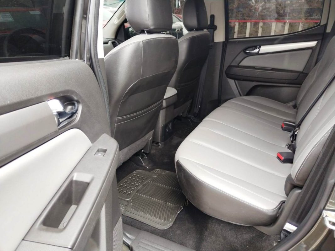 f99e15e2-f650-407b-946d-c43154a38c13