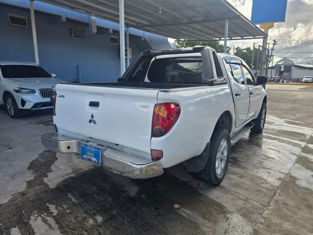 61e72bb2-a744-4839-9c39-9f582f4ff646