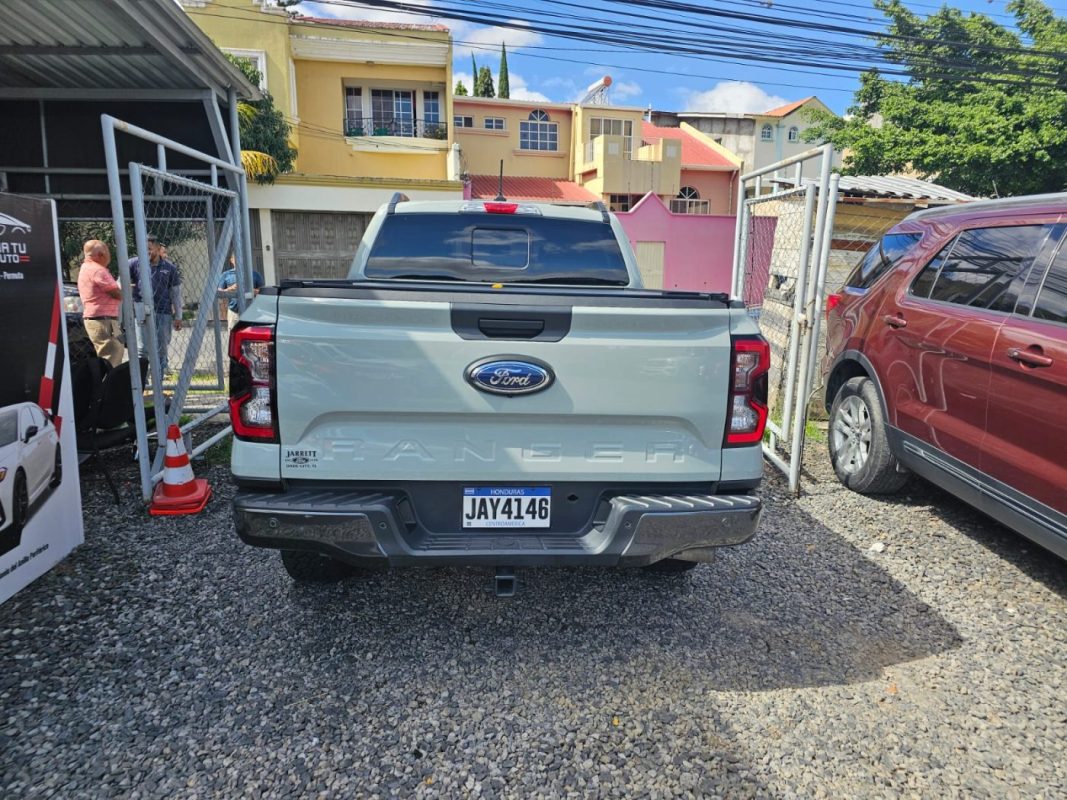 6f93fd8f-c457-456d-83ad-f3c9315a5a24