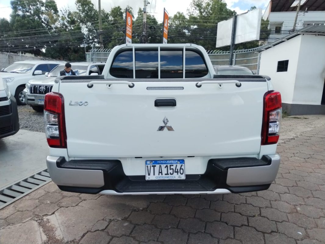 86edc201-bf42-426f-8799-9c389f83b673