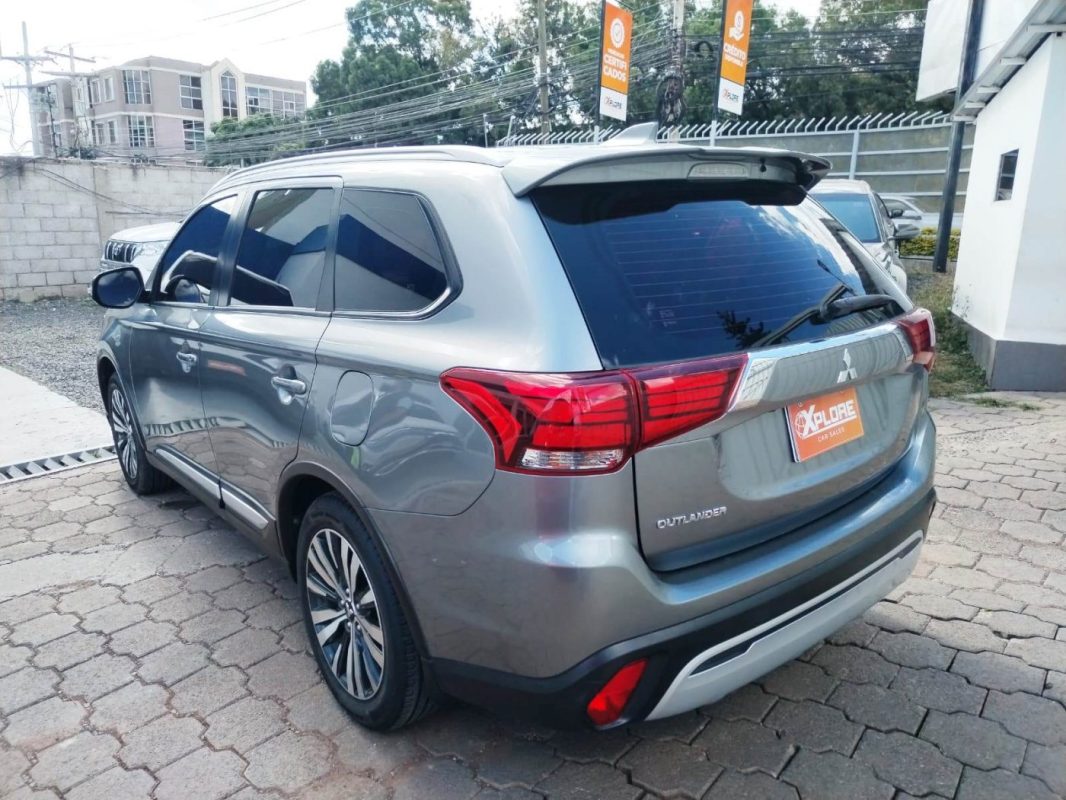 956e520a-c6ed-41f5-99f2-d984a81a87a5