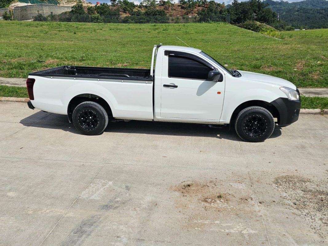 a2acf913-df3f-4d02-8400-b2cc608e4d66