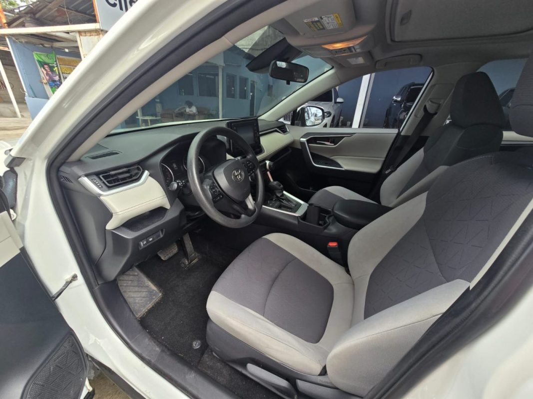 b32c366f-c766-453e-84b1-8d662f62d72e