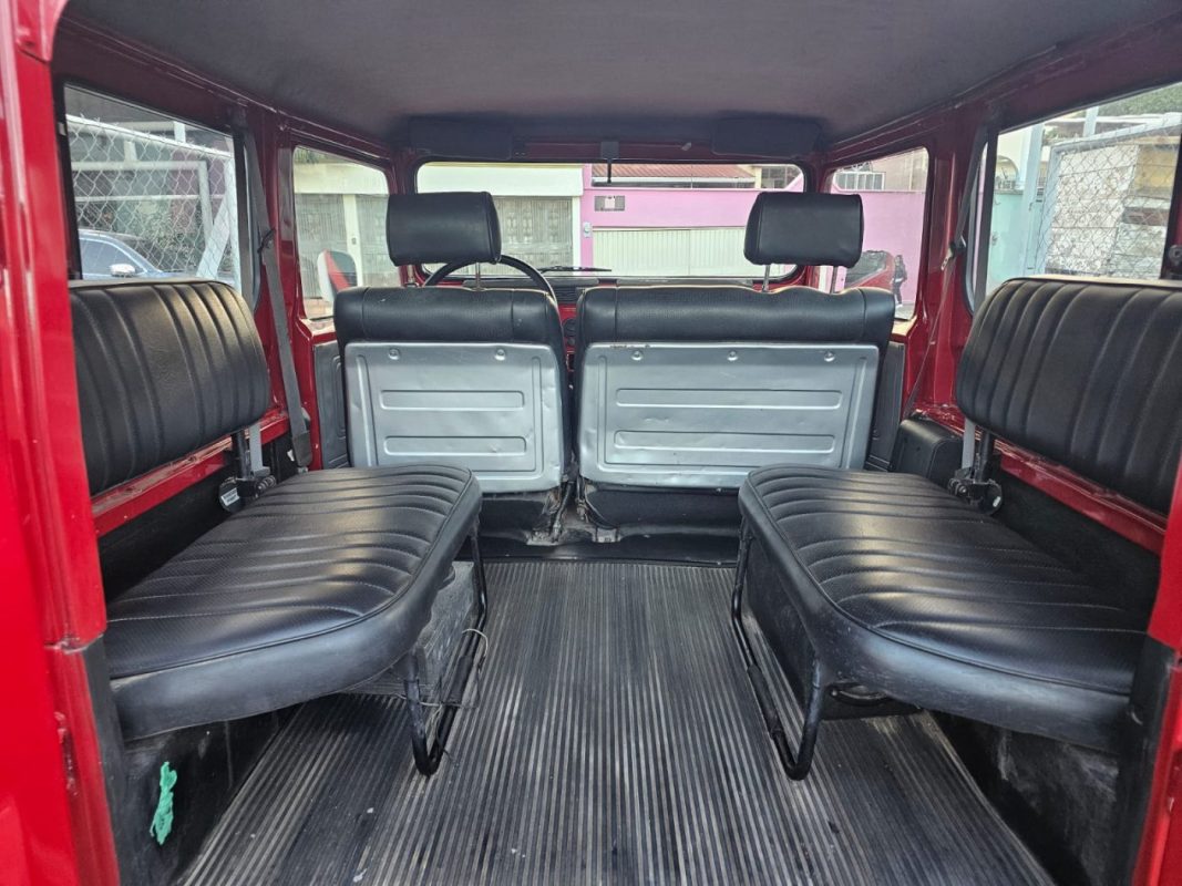 b4fb9849-3fb6-436c-9a7c-040ac758eeb2