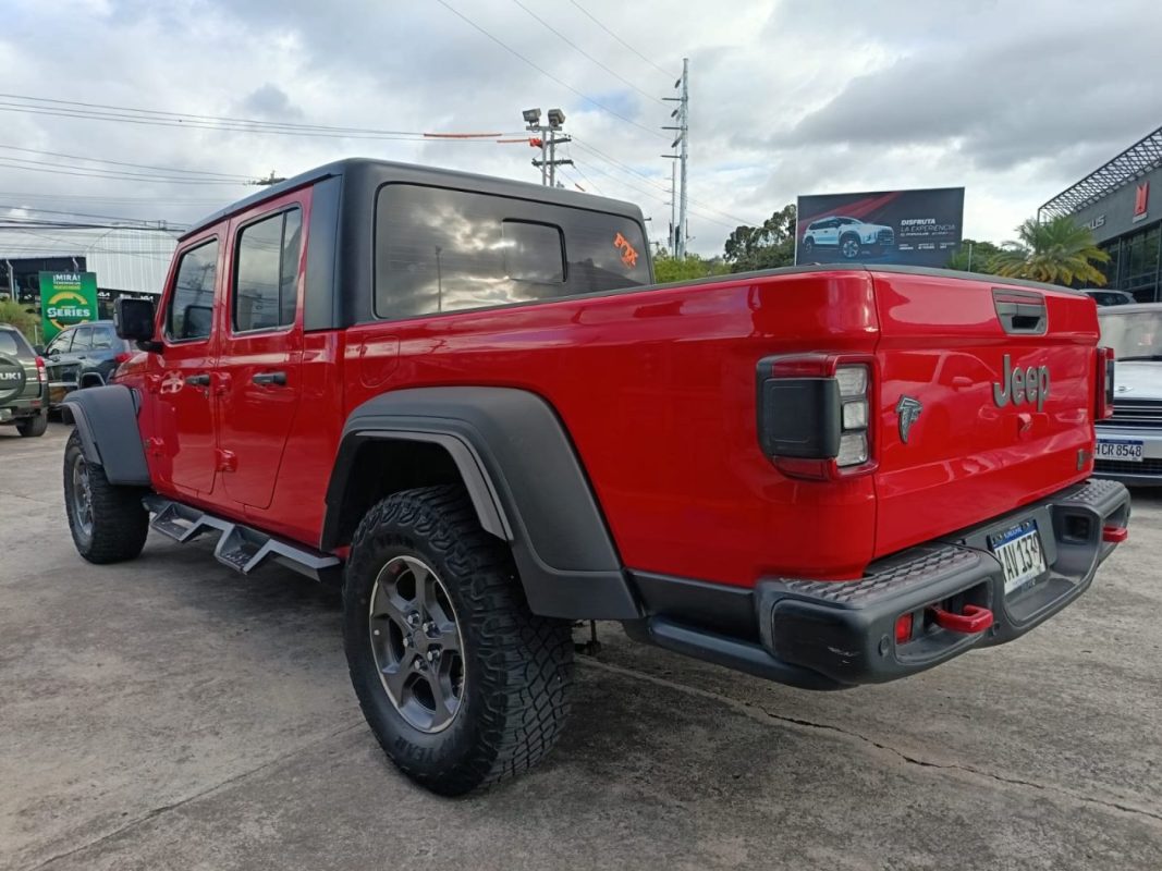 0335de72-f965-43ad-a52b-b932fca06134