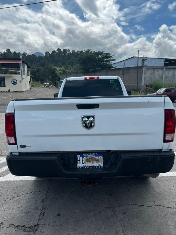 16cb1ca9-688c-4ce1-a126-5da9cb76b382