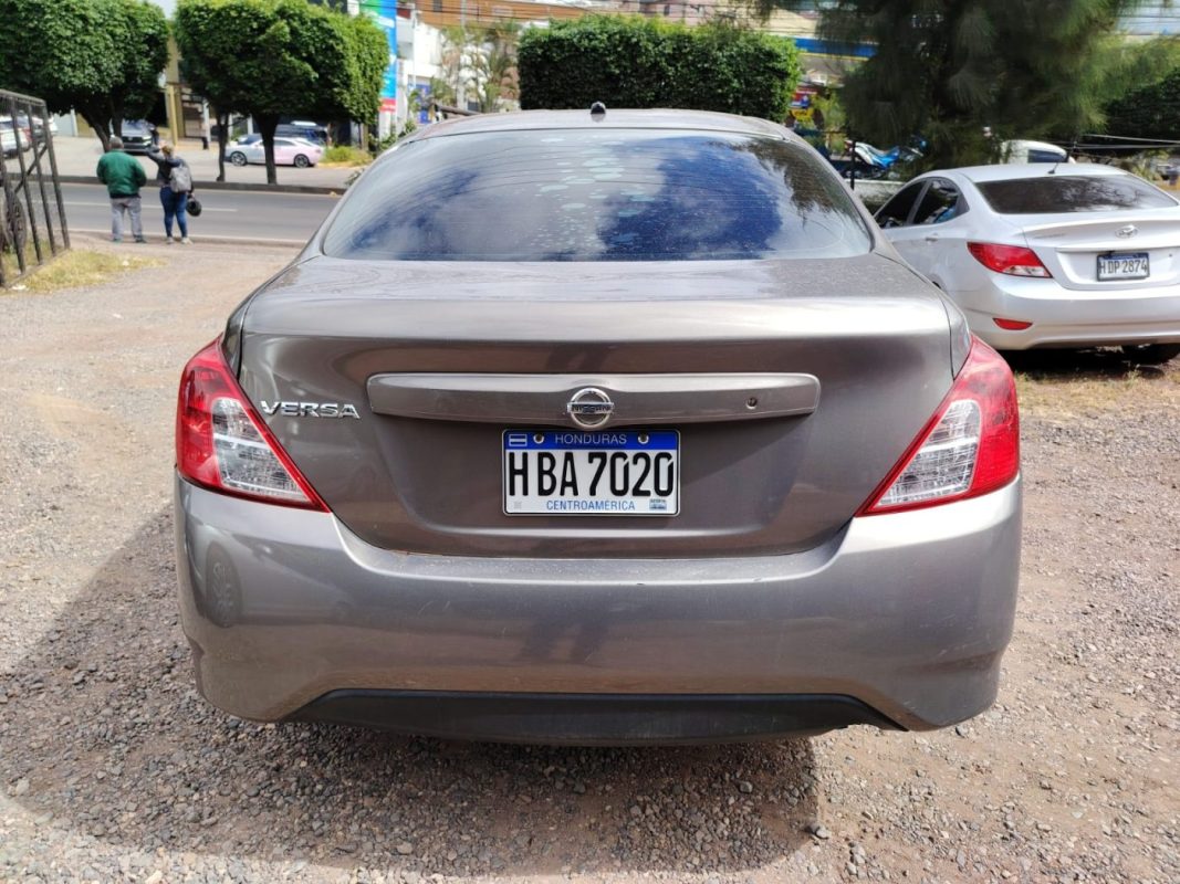 585c73c9-99a3-42f9-8984-eca1926fdfe3