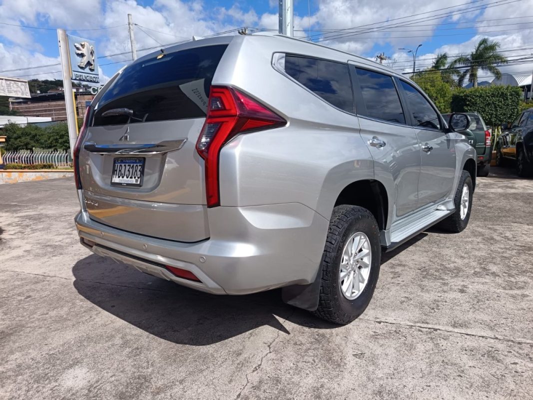 6b968a96-c30d-48cd-b6f4-39799b17f549