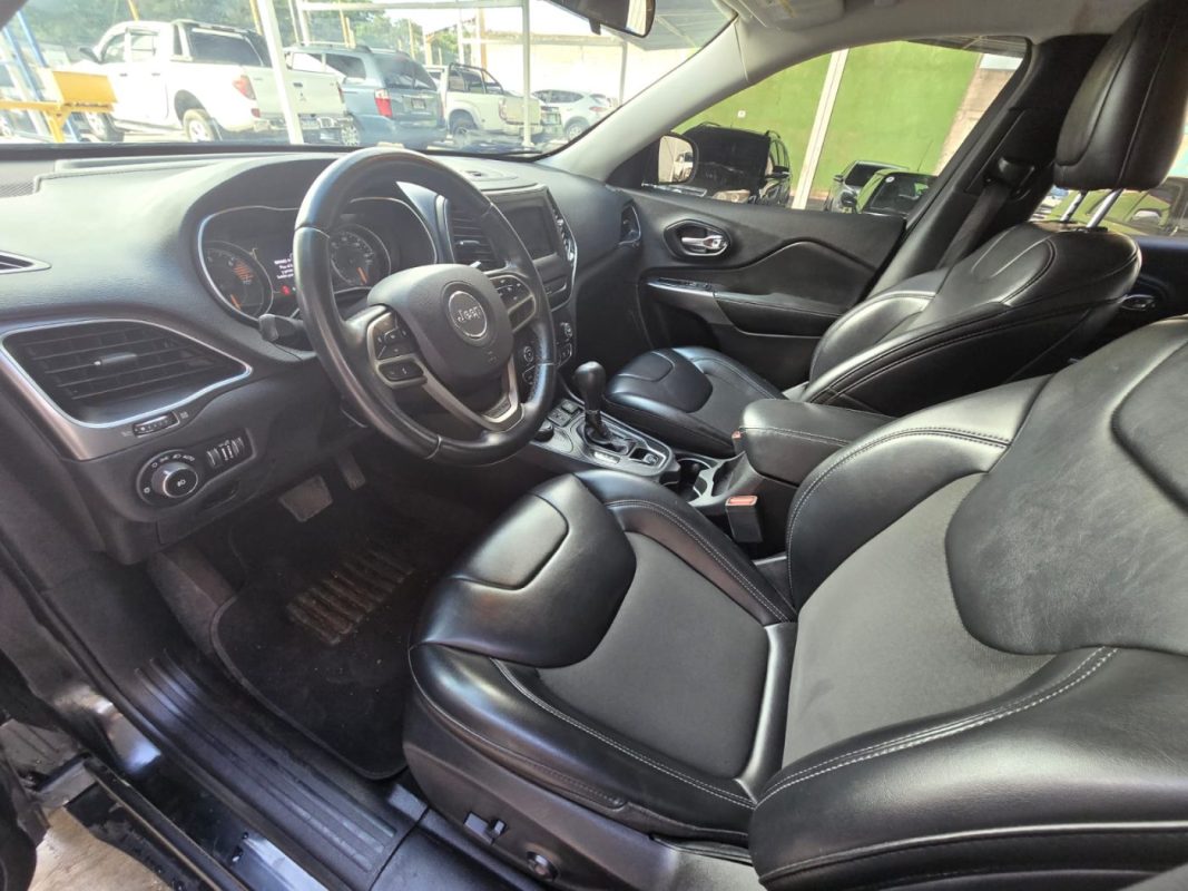 75da1b91-e238-4431-9d28-84da9f2122b5