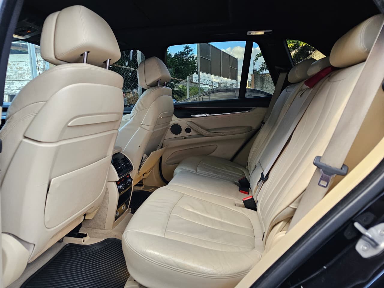 7d96e086-2180-4d43-9230-ed62129e5693