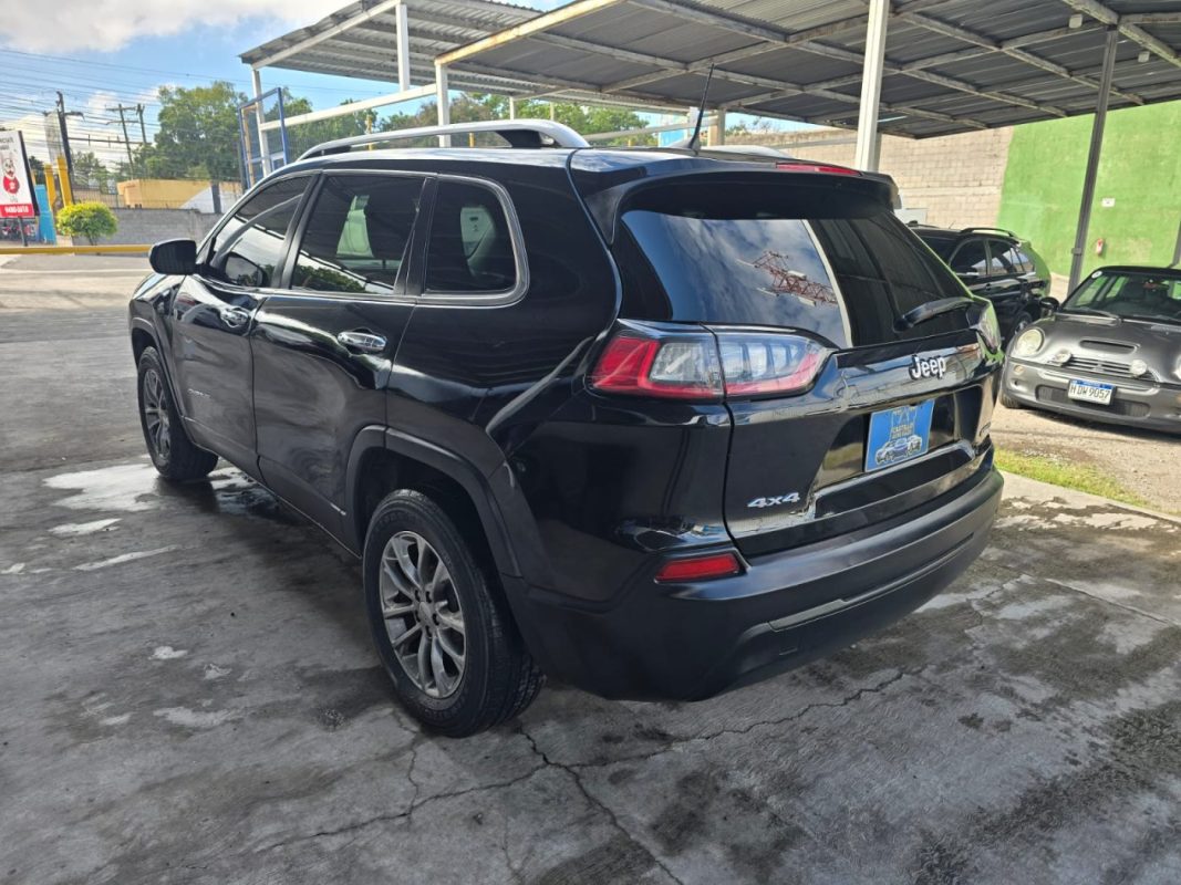 8b32a7df-b78f-4209-82e8-ddc83476777b