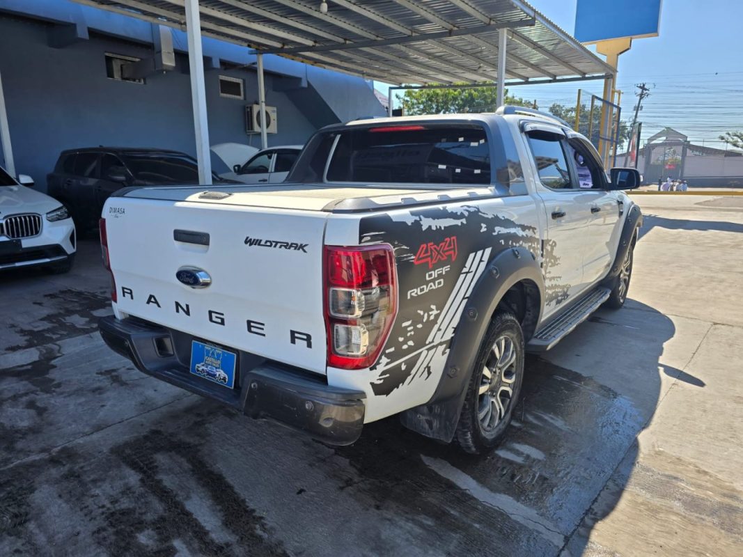 ae2894b8-8b44-47b6-b8f0-b5041bd186d7