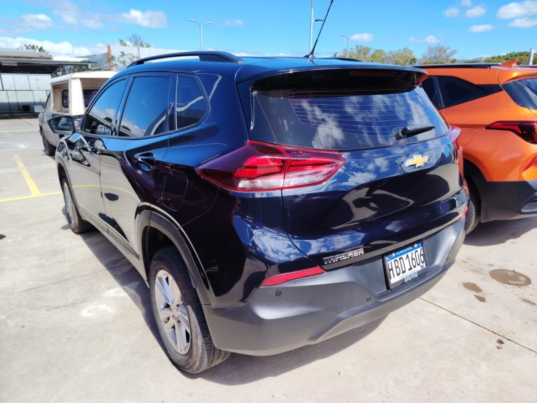 b0812045-a97a-418e-b8d9-56f28060c4ca