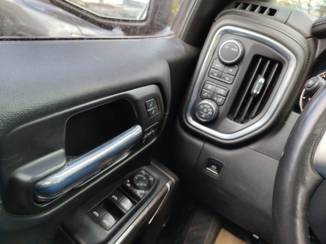 b0b91ec3-77d0-49c9-9419-ad5630d0b9e4