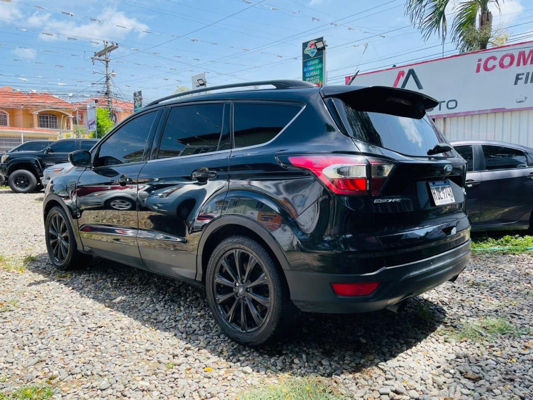 c727d7ff-7fe0-4128-9b31-40679541a005