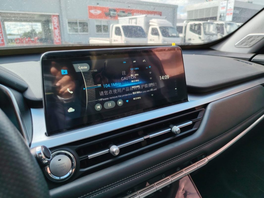 e2cb86d3-dd49-420c-9267-b5b95264f827