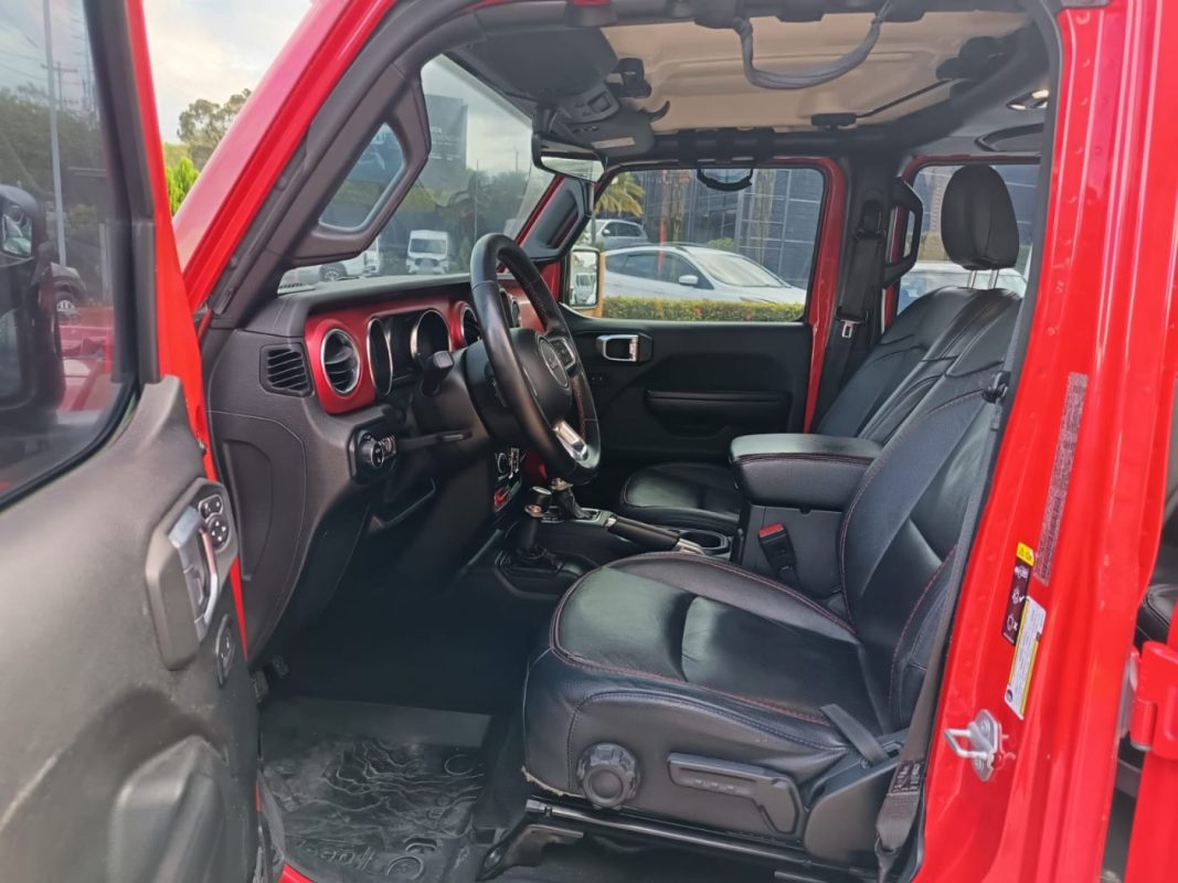 ff268c9c-1faf-4a06-878f-2d67a678c23a