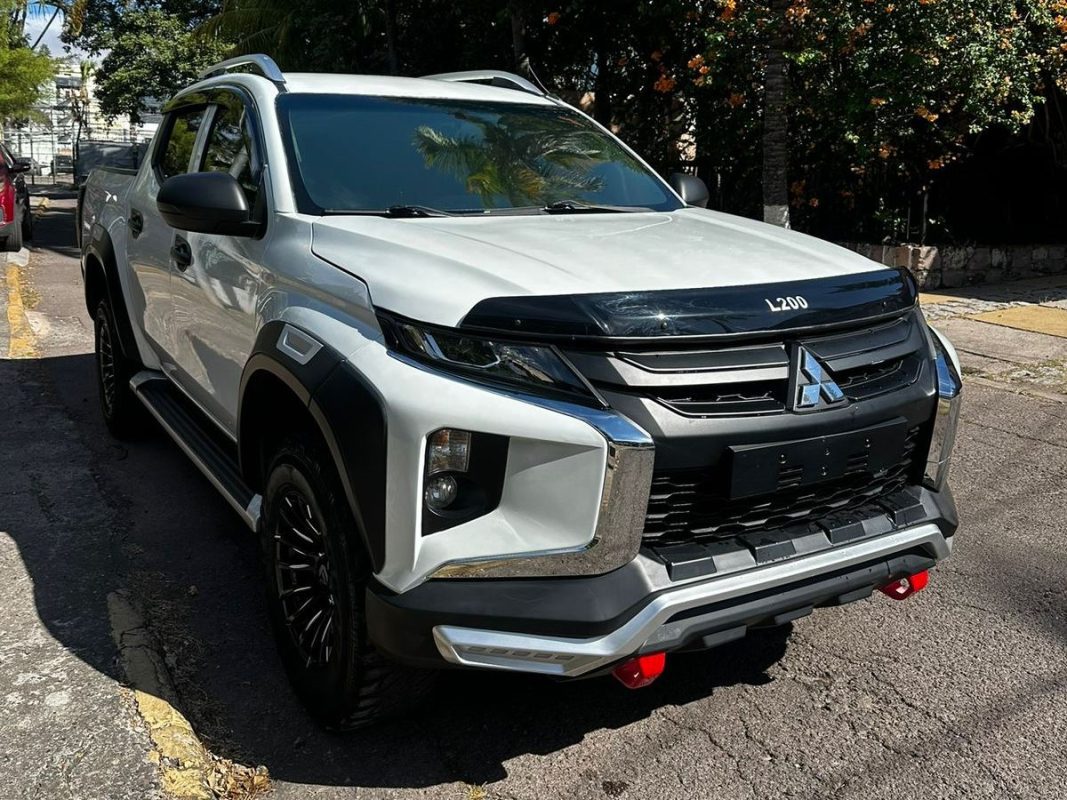 01618ef3-26f6-4532-87d9-6676f67fb233